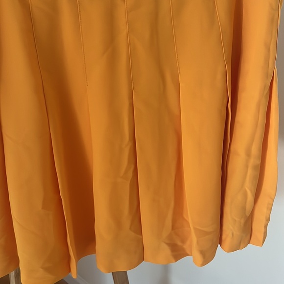 Aritzia Sunday Best Olive Skirt - Picture 5 of 13